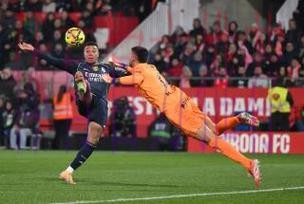 西媒:巴黎对维尼修斯感兴趣 愿让杜埃加盟皇马 西媒:巴黎对维尼修斯感兴趣 愿让杜埃加盟皇马